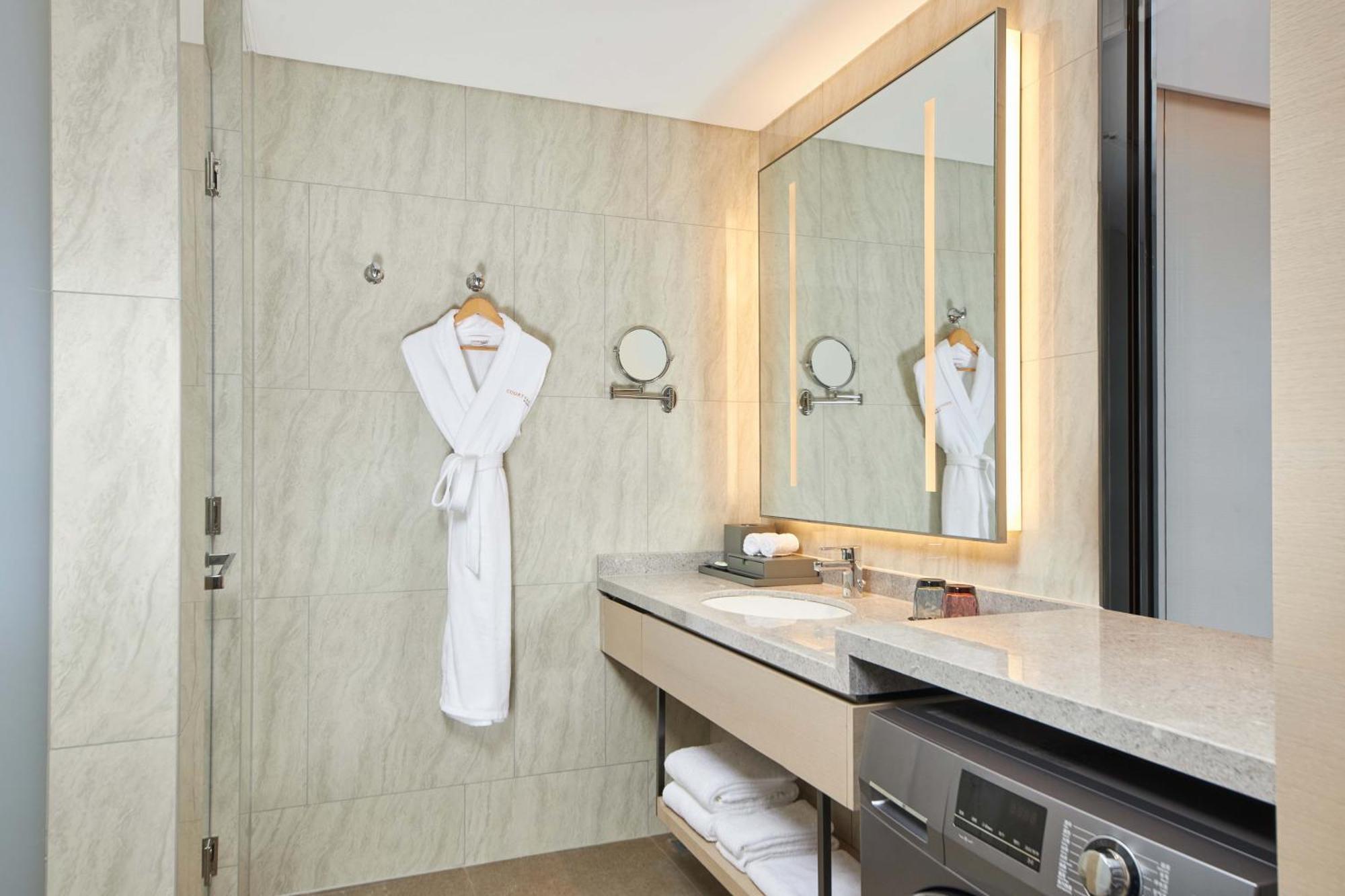 Courtyard By Marriott Changchun Exteriör bild