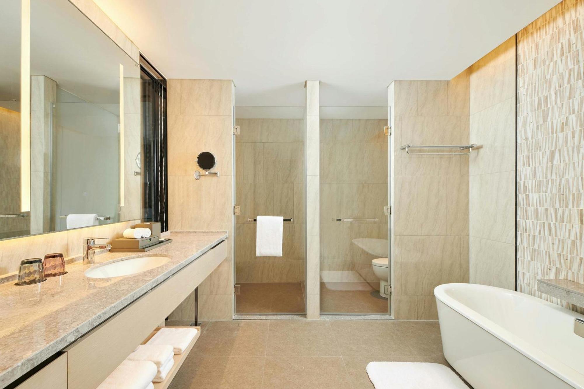 Courtyard By Marriott Changchun Exteriör bild